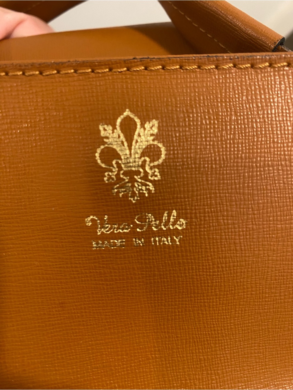 Vera Pelle Tan Leather Handbag - Picture 2 of 5